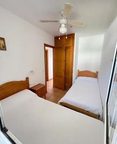 Bonito Apartamento Con Terrazas Y Aparcamiento.